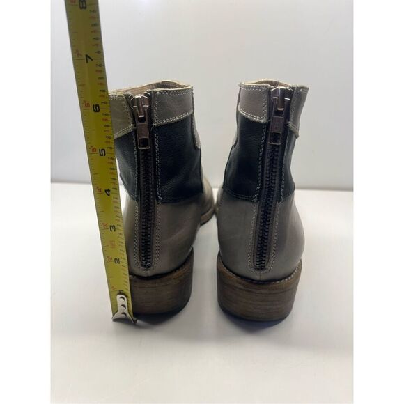 LD Tuttle quality leather Taupe Made in Italy ankle boots Size 38 US 8 - Picture 5 of 11